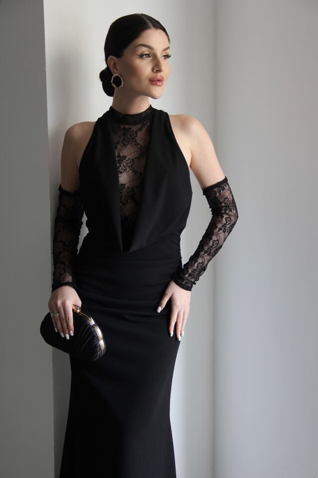 Dantel Detaylı Tasarım Elbise