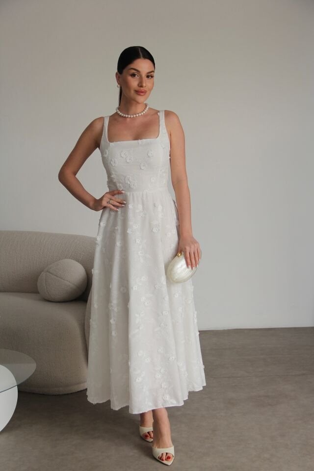 Nakış ve 3 Boyutlu Çiçek Desenli Askılı Tasarım Keten Elbise