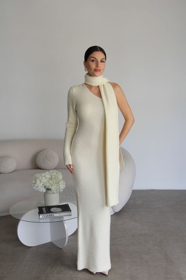 Krem Şal Detaylı Tek Omuz MAXİ UZUN Boy Triko Elbise