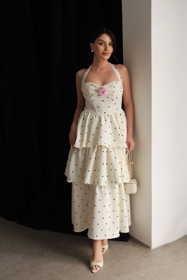 Gül ve Korse Detaylı Premium Puantiyeli Kat Kat Elbise