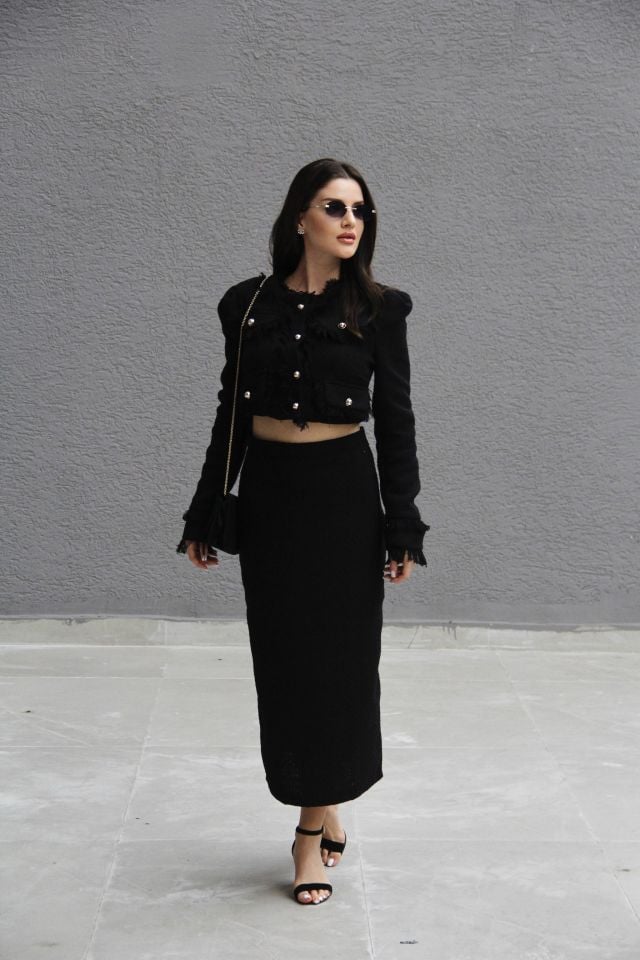 Siyah Gold Düğmeli Astarlı Crop Ceket Ve Midi Yırtmaçlı Etek Alt Üst Pamuk Tüvit Takım