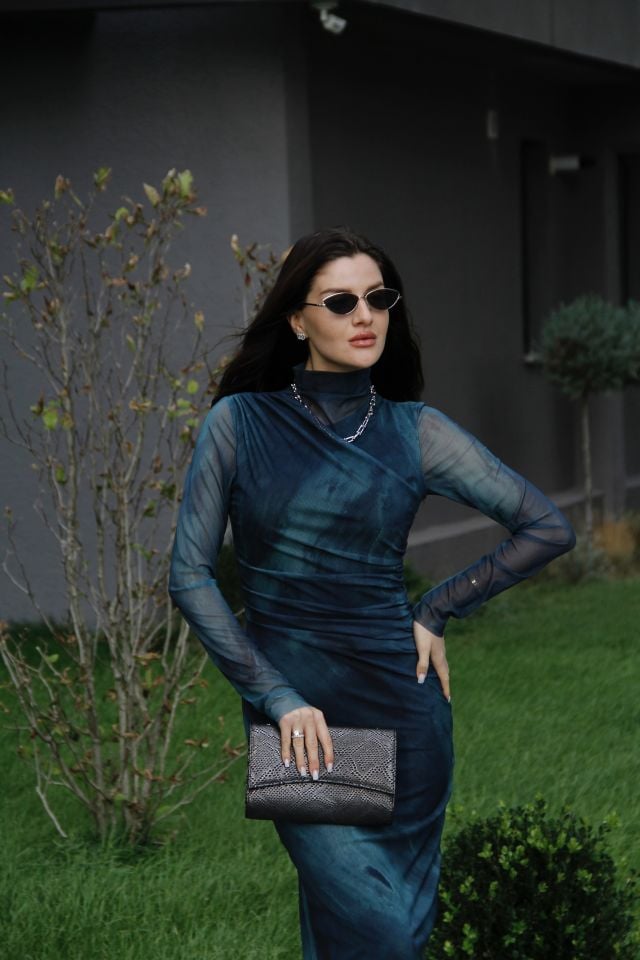 Mavi Yeşil Desenli Balıkçı Yaka Uzun Kollu Astarlı Maxi Uzun Premium Tül Elbise