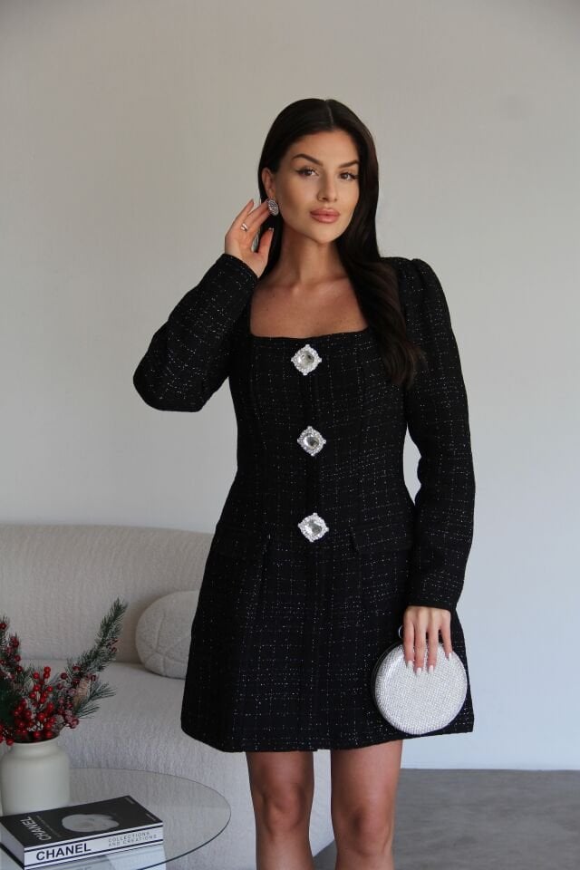 Siyah Kare Yaka Simli Broş Detaylı Taş işlemli Mini Boy Premium Tüvit Elbise