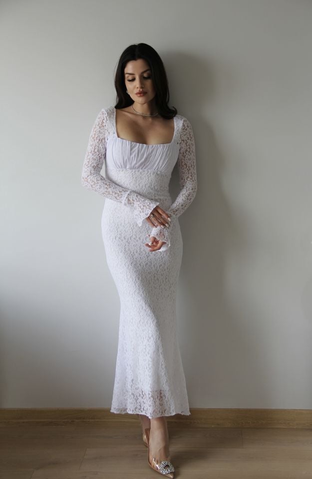 Beyaz Dantel Kumaş Astarlı Midi Uzun Boy Kolları Transparan Premium Elbise