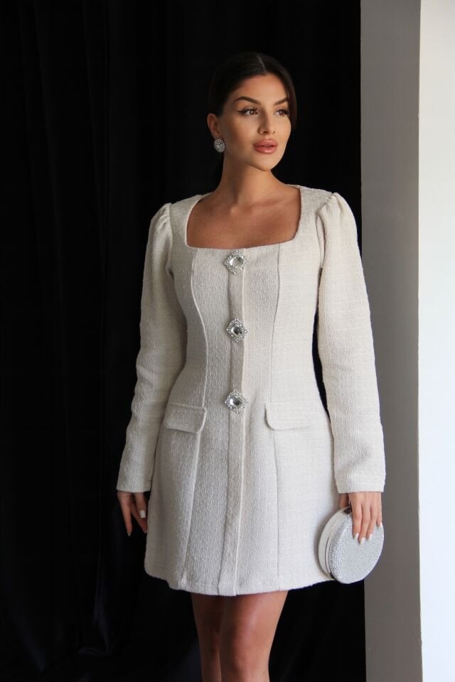 Ekru Beyaz Kare Yaka Simli Broş Detaylı Taş işlemli Mini Boy Premium Tüvit Elbise