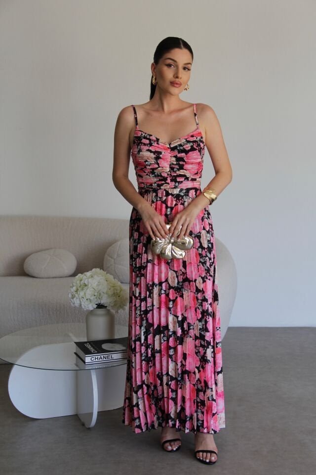 Siyah Pembe Piliseli Çiçek Desenli Straplez Yaka Premium Saten Elbise