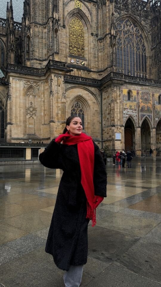 Siyah Özel Dokulu Kuşaklı Oversize(BOL) Astarlı Premium Uzun Yün Kaban