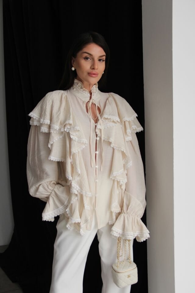 Krem Bej Dantel ve Bağlama Detaylı Premium Gömlek