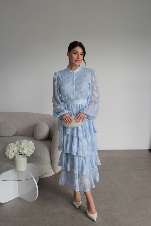 Bebe Mavi Boydan Düğmeli Nakışlı Kuşaklı Beli Lastik Detaylı Kat Kat Premium Tasarım Elbise