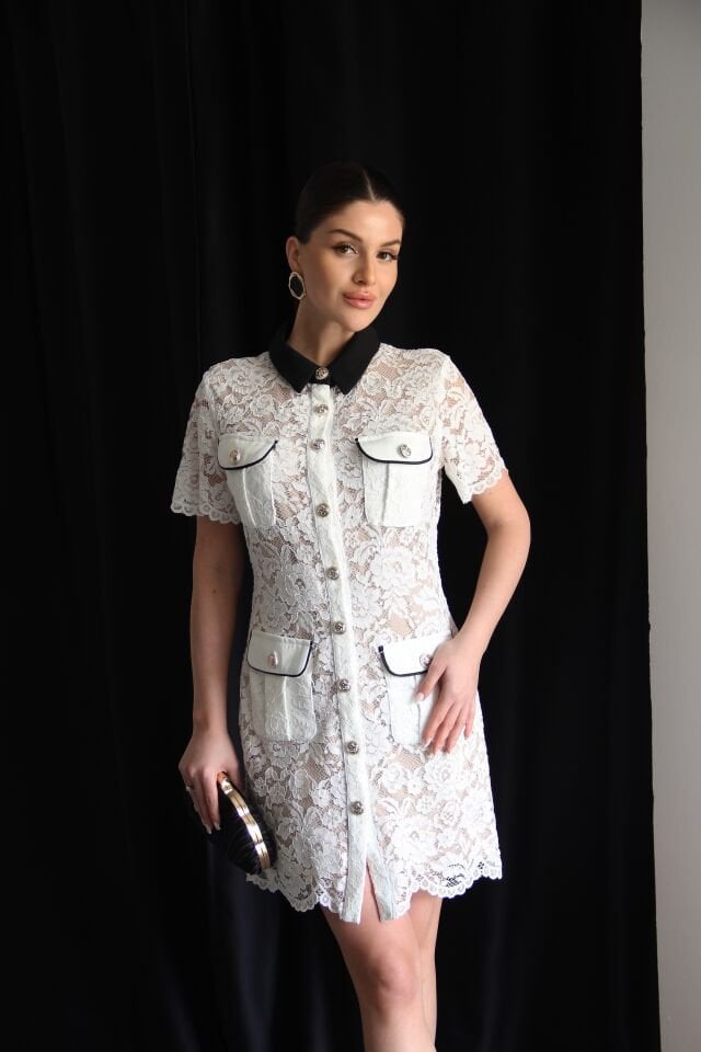 Siyah Yaka Gold Düğmeli Biye Detaylı Premium Mini Dantel Elbise