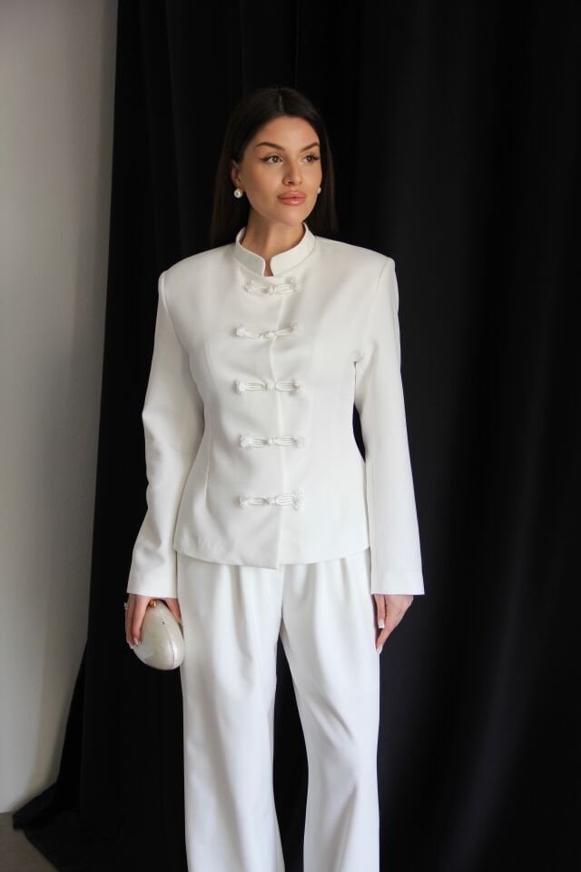 Beyaz Napolyon Vatkalı Ceket ve Pantolon Alt Üst Tasarım Premium Takım