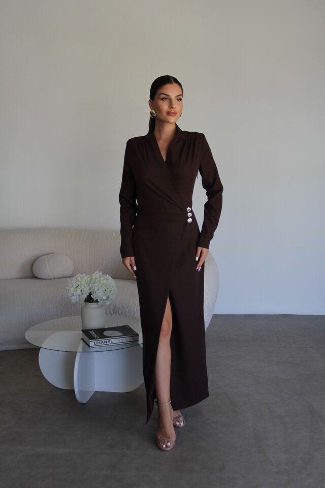 Kahve Kruvaze Yaka Drapeli Gold Düğme Detaylı Uzun Premium Elbise